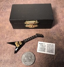 MINIATURE ELECTRIC GUITAR WITH CASE
