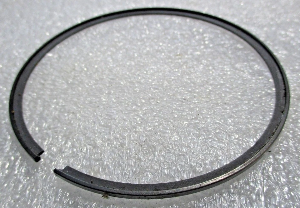 ANILLO PISTÓN SEA-DOO 82,25 mm 3D RFI GTI 2004-2005 420815101 NOS/OEM Foto 2 de 3