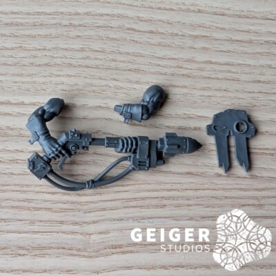 Warhammer 40K Ork Bits | Wrecka Krew | Tankbusta Rokkit Launcha (A)