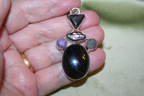 Beautiful Modern Mixed Stone Sterling Silver Pendant (314) - Picture 4 of 8