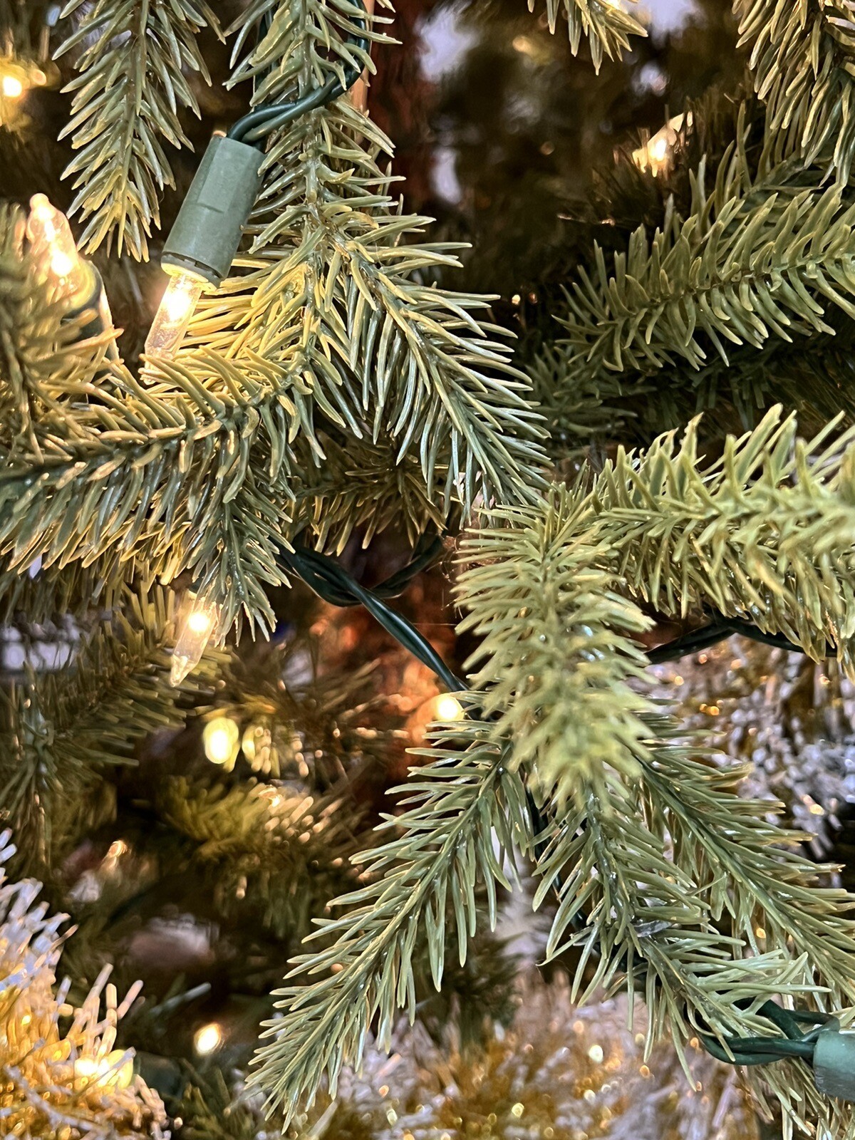 Balsam Hill Christmas Tree 9ft. (LOCAL PICKUP ONLY) Colorado Slim/Clear