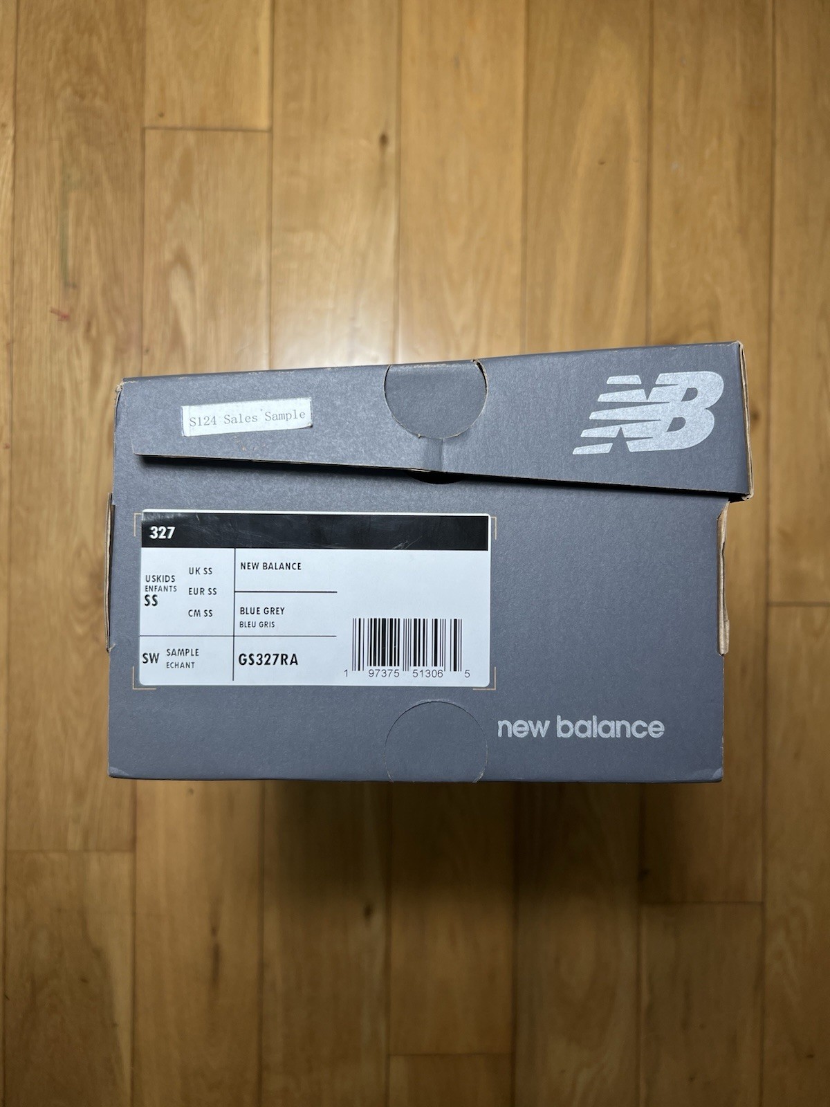 New Balance 327 Sample Pair Woman’s Size 7 Rare, Unreleased image 7