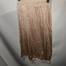 Vtg Vassarette Peach Petite Lg Lace Trim Underneath It All Slip Lace Trim Split