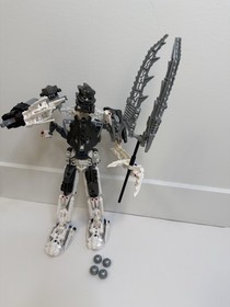 LEGO BIONICLE: Takanuva (8699) 100% complete with instructions & box