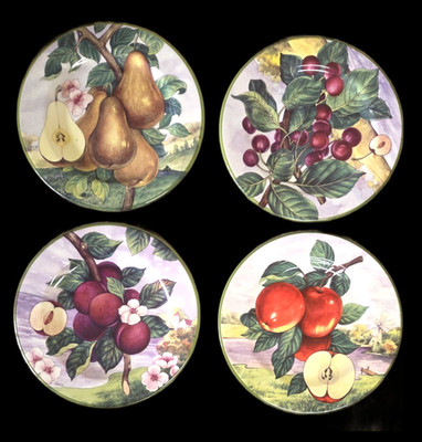 Vintage Villa d'Este Porcelain Plates Orchard Pattern 8.25 in. Made In Italy