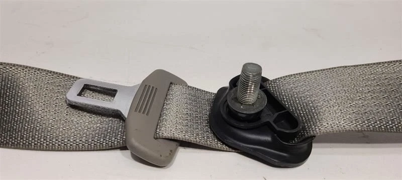 2013-2017 BUICK ENCORE LEFT LH REAR DRIVER RETRACTOR GRAY Foto 3 de 4