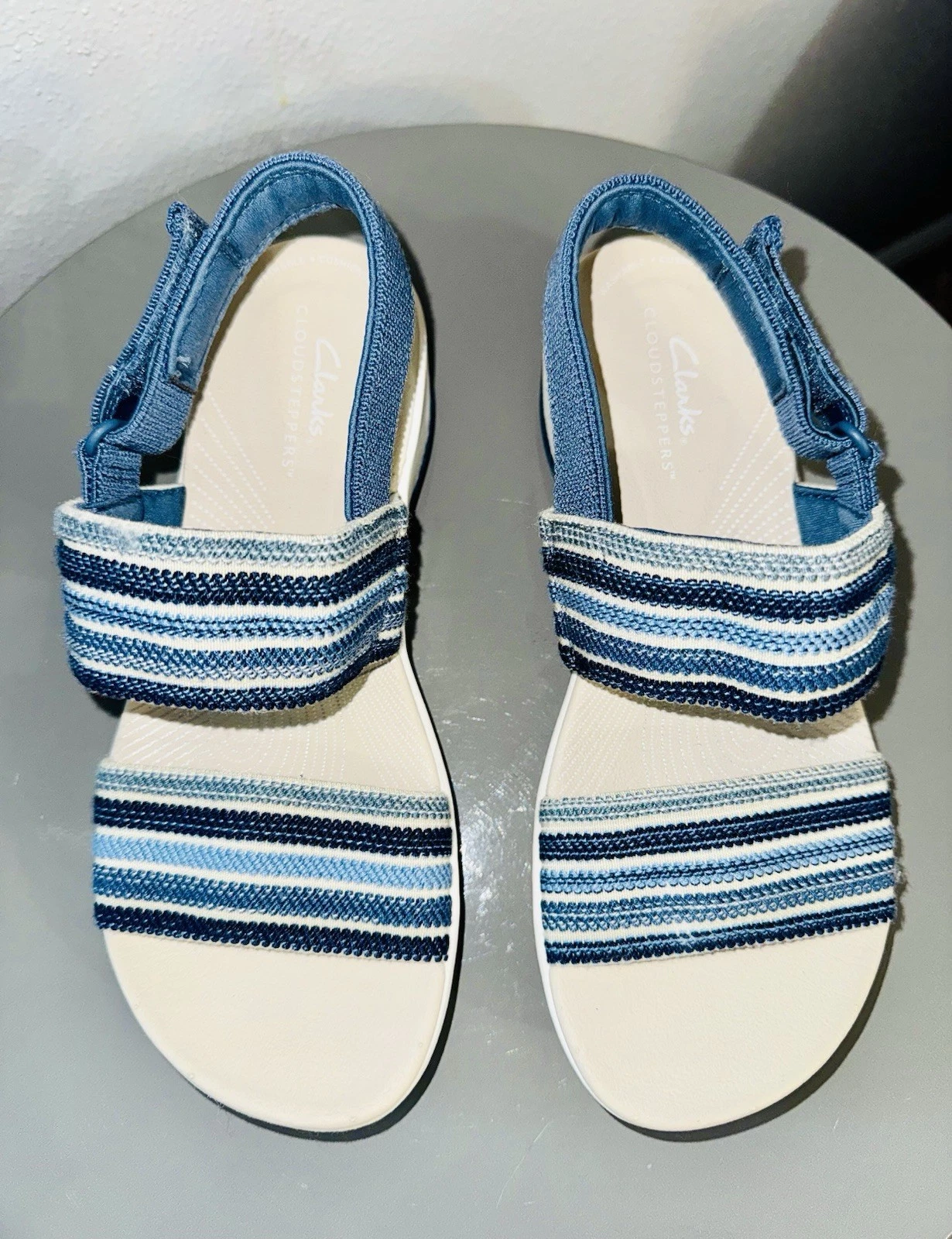 Sandali Clarks elasticizzati con cinturino taglia 6