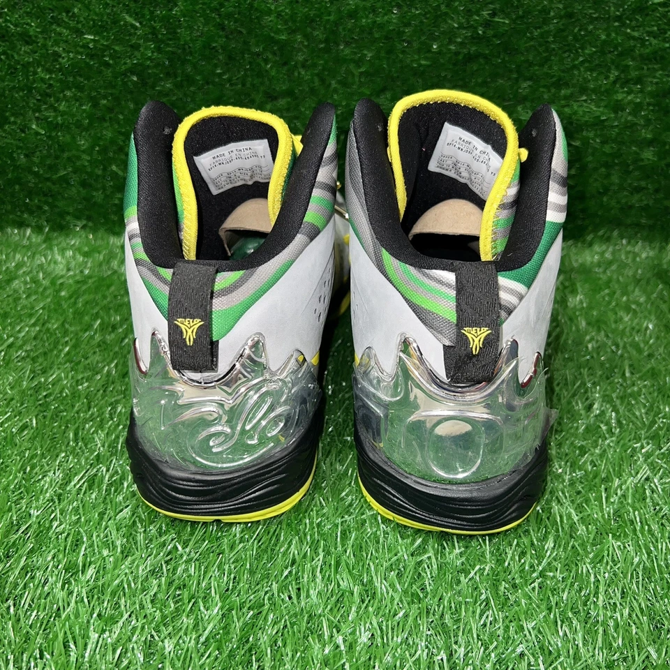 Nike Air Jordan Oregon Ducks Team Issued Melo M10 Size 11 New Sample PE - Image 3 of 4