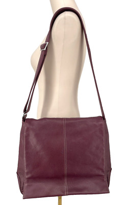 Levenger Shoulder Bag L/M Maroon Burgundy Fold Over Purse Saddle 15x12 genuine