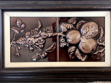 Antico pannello piastrelle encaustiche Stati Uniti design pesca incorniciato altorilievo