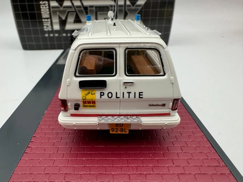 Matrix 1/43 Chevrolet C10 Politie Rottordam 1981 White - Picture 7 of 9