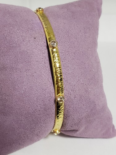 18 Karat Yellow Gold Bangle With Diamonds - Picture 3 of 8