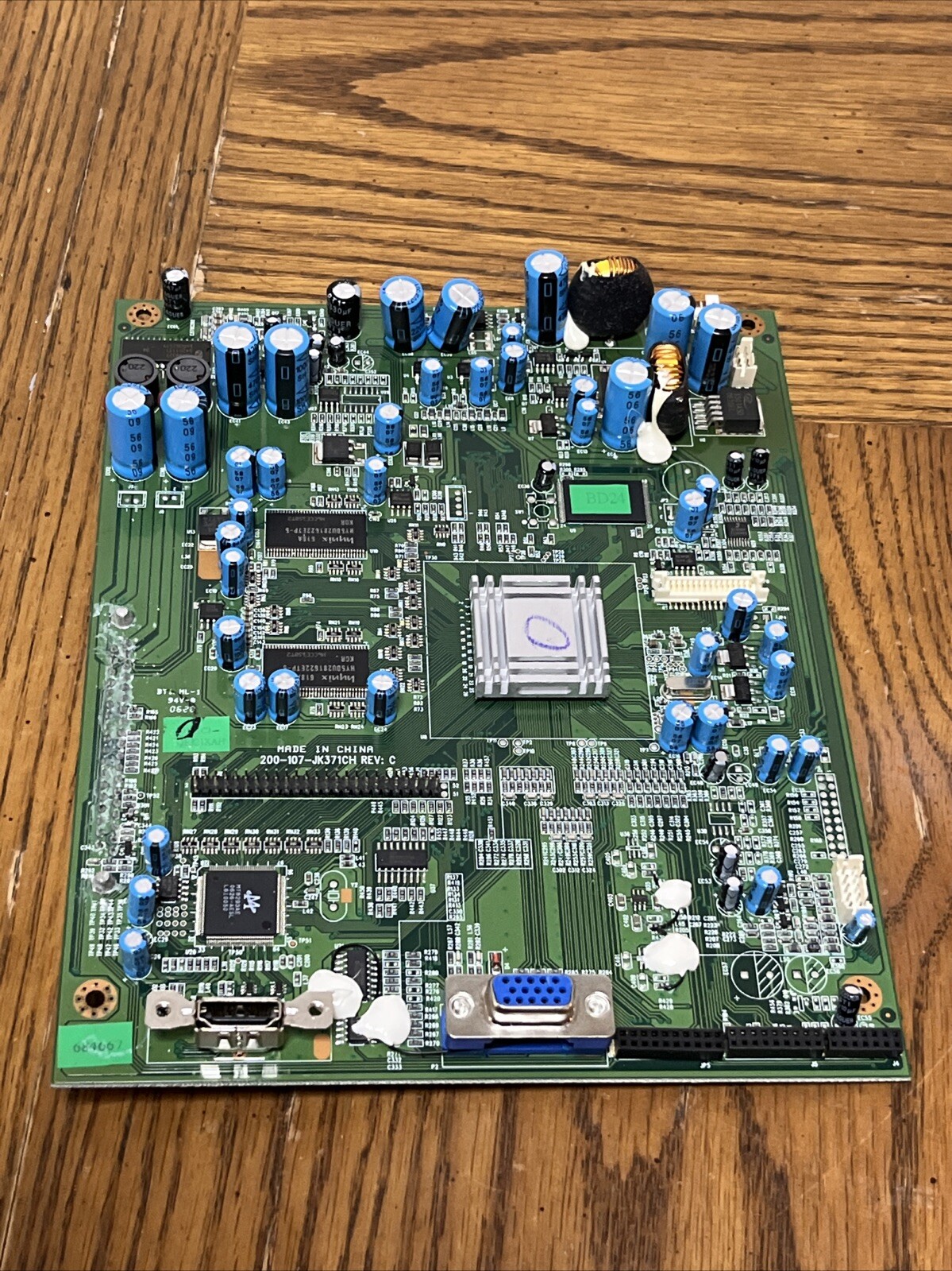 Picture 1 of 4