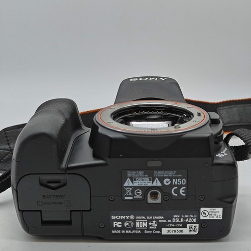Sony Alpha A200 10.2MP Digital SLR DSLR Camera w/ 18-70mm Lens - Picture 5 of 11