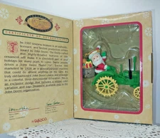 Enesco Treasury Masterpiece Edition John Deere Model Tractor Ornament Santa 1997