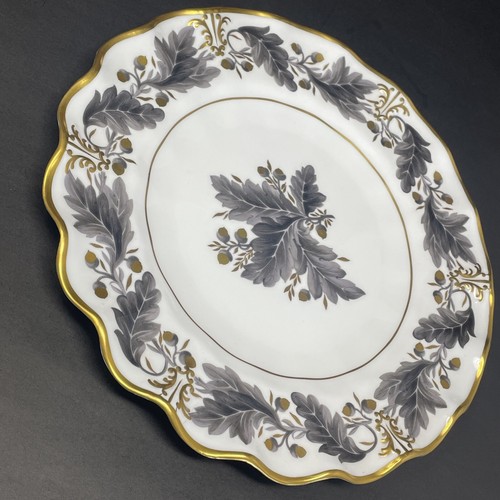 HTF Royal Crown Derby Portman Oak A1174 Gold Gilted Scalloped Plate 8.5in - Picture 9 of 12