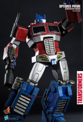 Hot Toys TF001 THE TRANSFORMERS G1: Optimus Prime Starscream