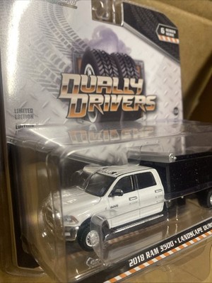 Greenlight 1/64 Dually Drivers 2018 Ram 3500 Landscape Dump Truck