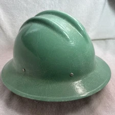 Clean- VTG Fiberglass Bullard Hard-Boiled Hard Hat Full Brim Sea Foam Mint Green