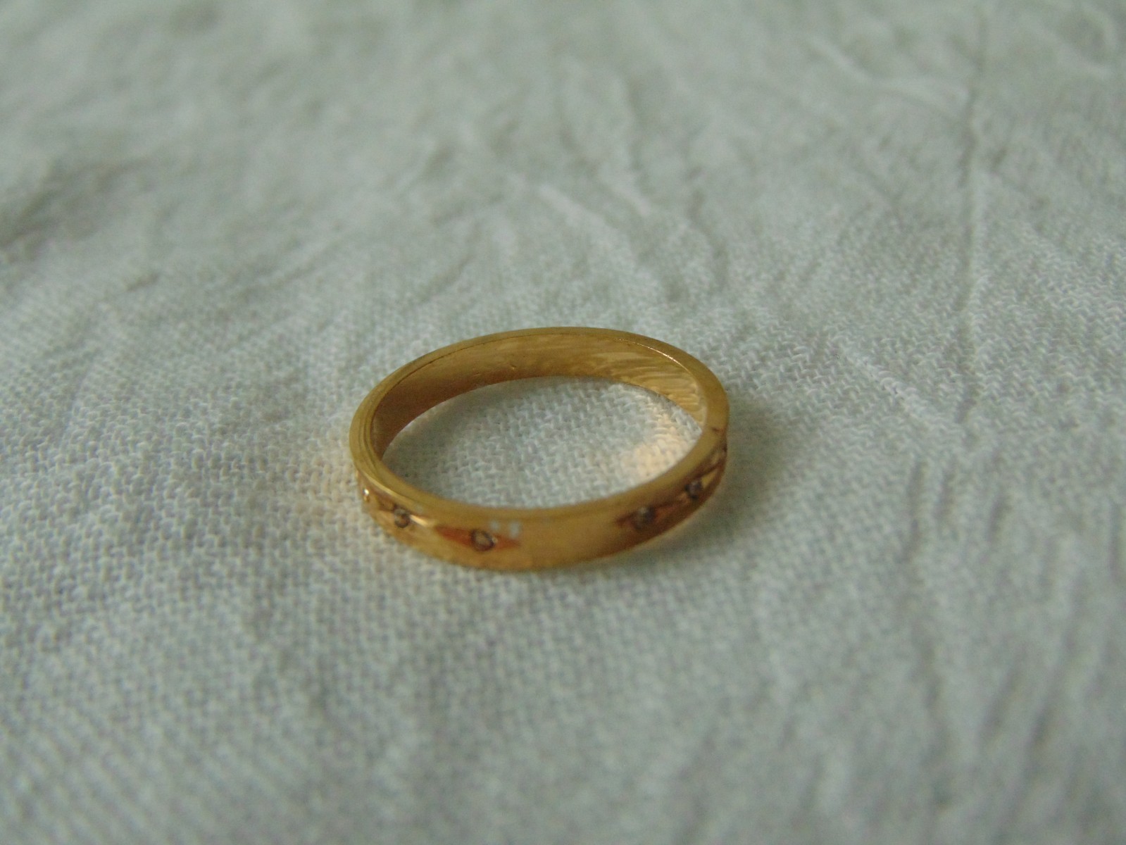 vintage Espo signed gold plated tiny clear crystals ring sz.8