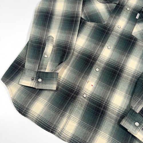 Camicia Carhartt verde relaxed fit manica lunga flanella quadri quadri check abbigliamento da lavoro medio - Foto 3 di 7