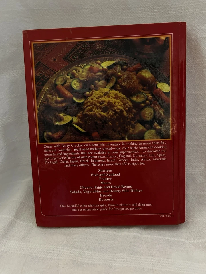 Betty Crocker's International Cookbook Hardcover Book from Random House 1980 - Imagem 2 de 4