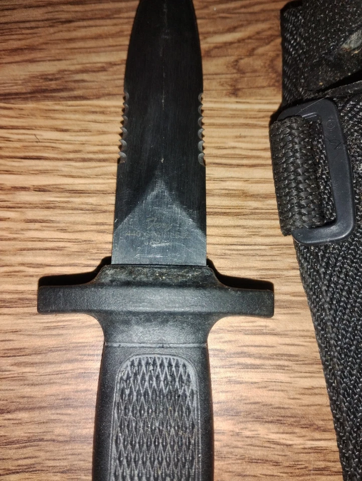 Cuchillo de hoja fija Fury Tactical Sob con funda hoja de acero inoxidable 440 nuevo Foto 2 de 3