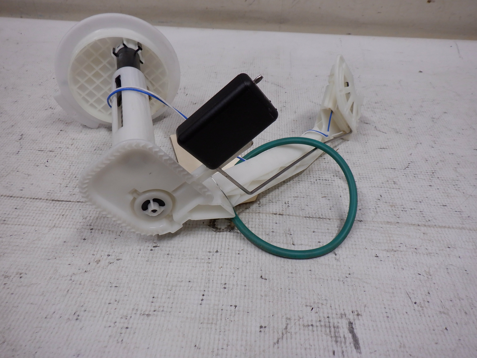 2014 Chevy SS Sedan Fuel Pump Level Sender 13592326 OEM | eBay
