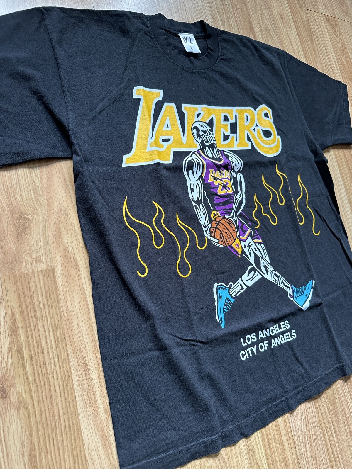 WARREN LOTAS LEBRON ALT 3 T-SHIRT-