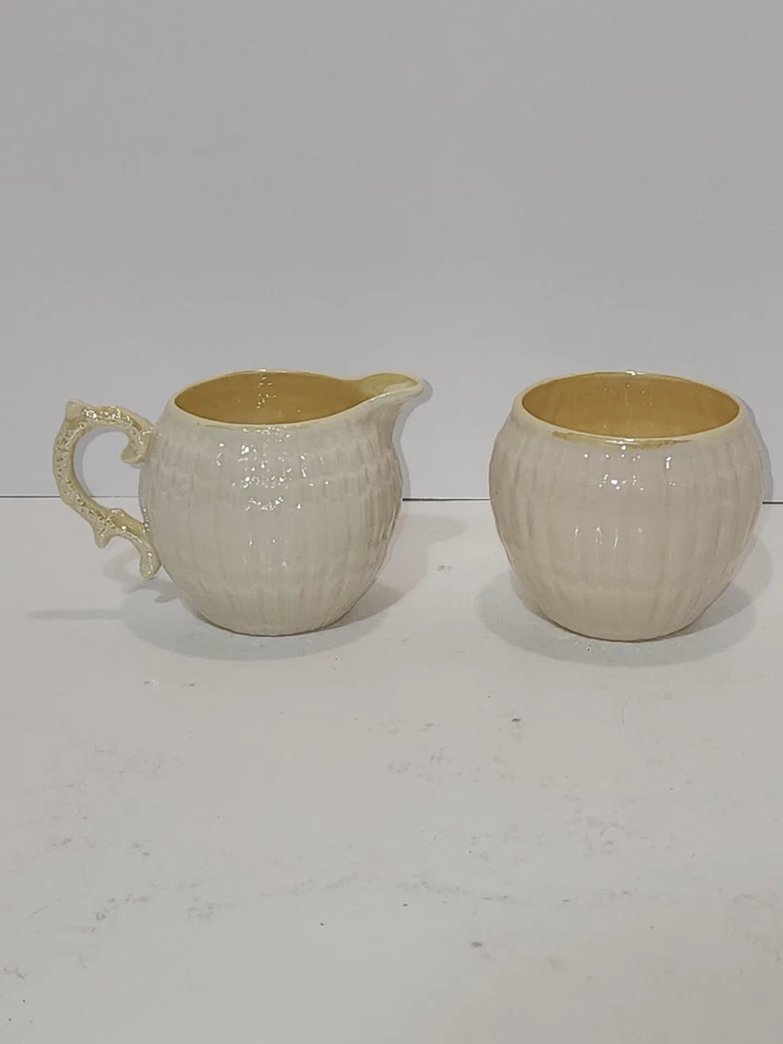 "Crema de porcelana amarilla Belleek Limpet 3 1/4"" 10 oz y azucarero abierto juego de 3""" Foto 3 de 4