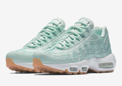 NIKE AIR MAX 95 WQS SATIN MINT GREEN WOMEN SIZE 8 NWOB *read
