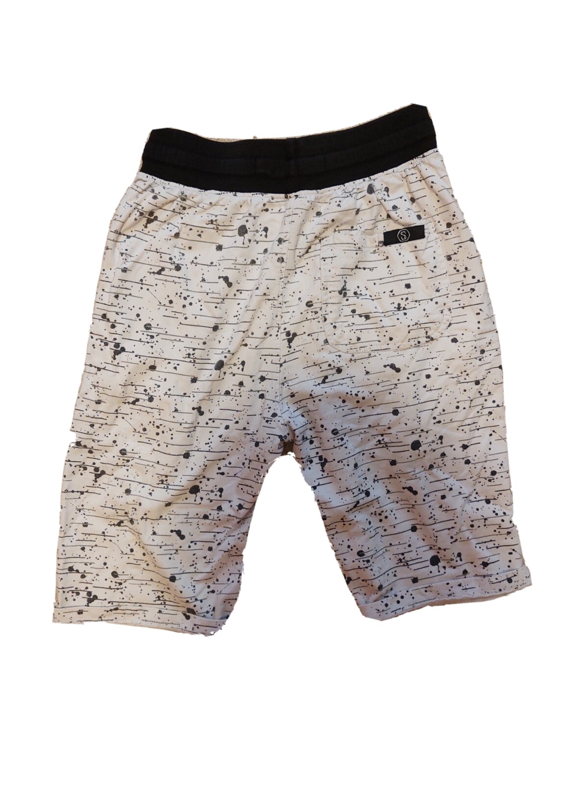 switch remarkable shorts White Black - image 2