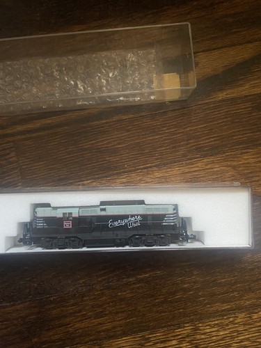 Atlas escala N GP-7 #4303 Burlington Route Everywhere West | Condition: New: Other (See Details)