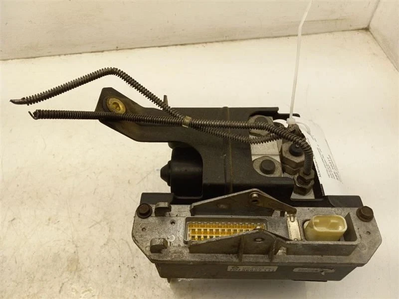 Conjunto de pieza de freno antibloqueo rueda trasera ABS 94-96 Dodge Dakota 52008303 Foto 3 de 4