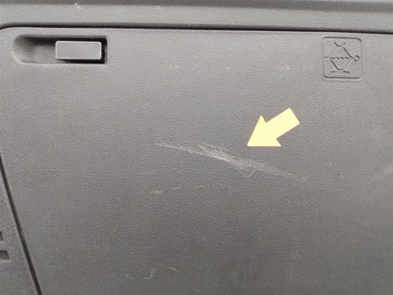 HUMMER H3 Rear Lower Liftgate Tailgate Hatch Trim Panel 2006 2007 2008 2009 2010 - Image 2 of 4