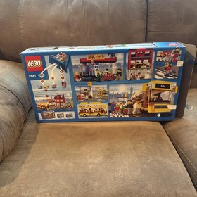 LEGO CITY: City Corner (7641) Box only 