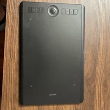 Wacom PTH-660 Intuos Pro Digital Graphic Draw...