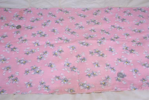 #2 Vtg Feed Sack Fabric/Quilt/Material Pink W/Gray & Yellow Flowers Still A Sack - Picture 4 of 5