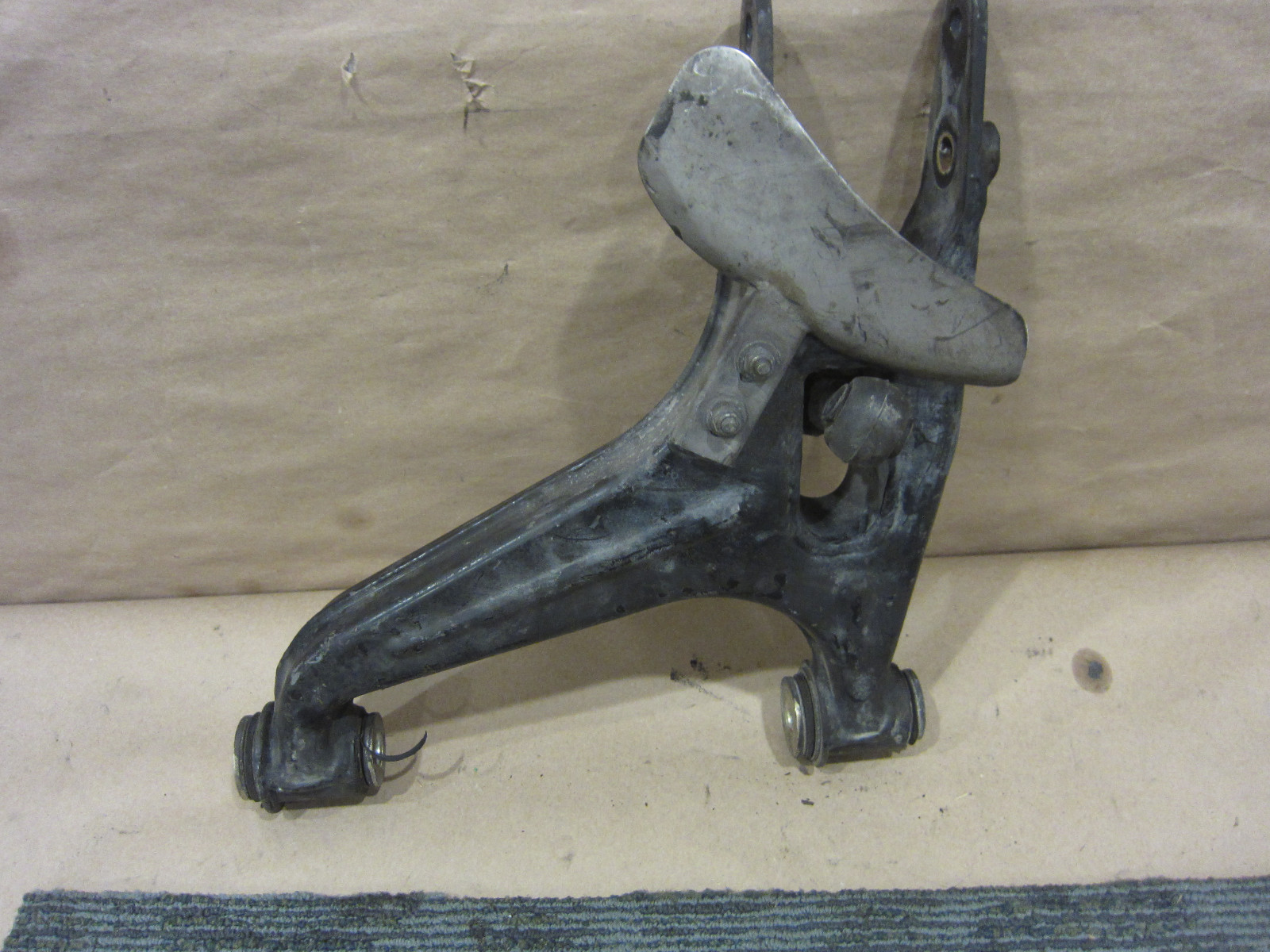 Ferrari 456,550,575   - RH Front Lower Lever / A-Arm - PN 168388