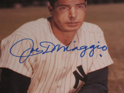 Joe DiMaggio Signed 8x10 Autographed Photograph -Stacks of Plaques Inc Certified - Picture 2 of 3
