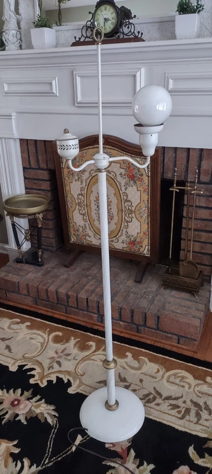 Lámpara de pie vintage Tole oro blanco globo antorcha Foto 3 de 4