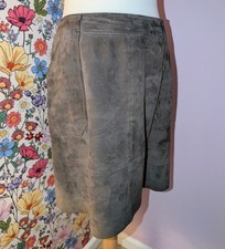 Jaeger Women's Suede 100% Leather Chocolate Brown Mini Skirt with Pockets 10