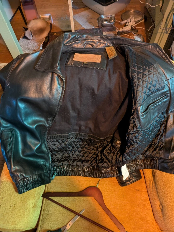 Chaqueta de cuero Timberland de piel de cordero para hombre negra talla grande usada Foto 3 de 4