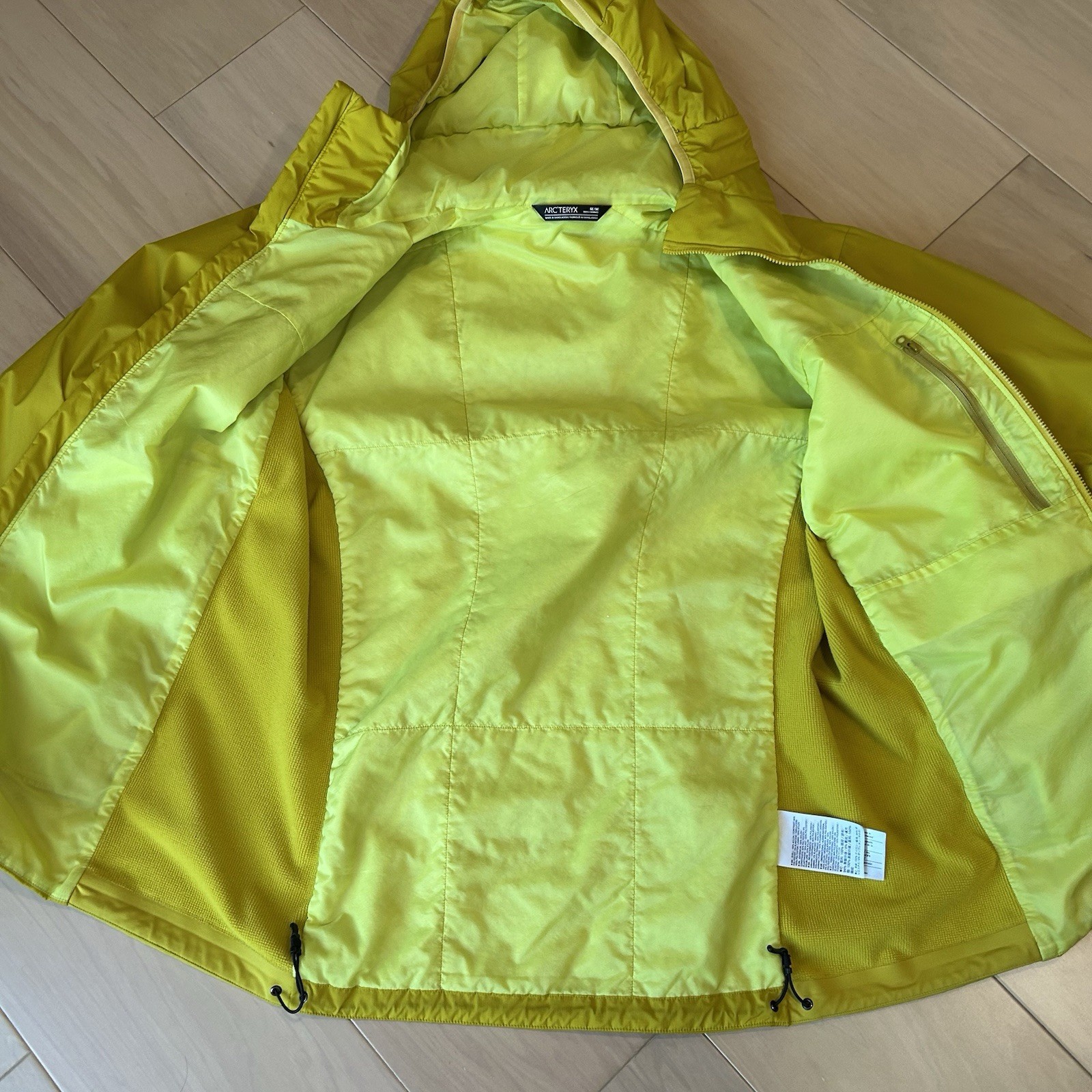 Arc'teryx Atom LT Hoody Jacket Yellow Men's Medium thumbnail 4