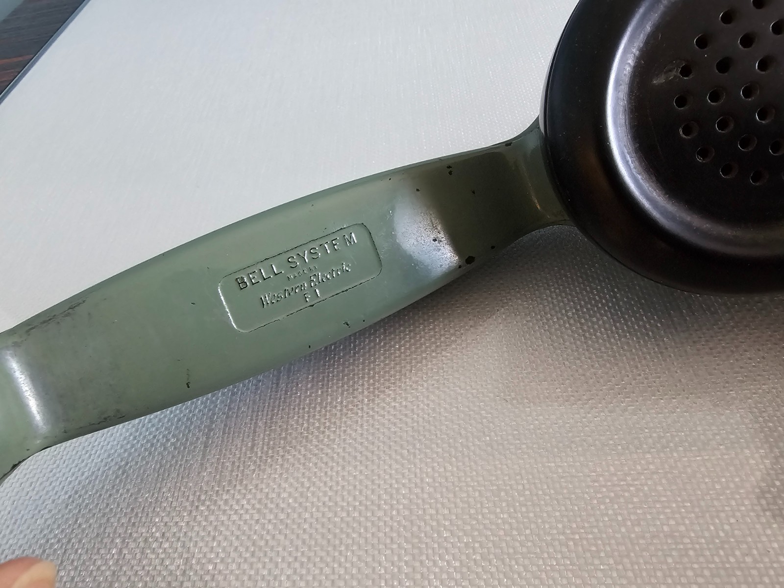 Vintage MOSS GREEN Bell System Western Electric F1 Cradle Phone D1 Oval Base USA