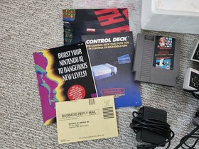 NES Nintendo Juego de Acci&oacute;n Sistema Zapper Rojo Consola CIB Manuales Mario Duck Hunt