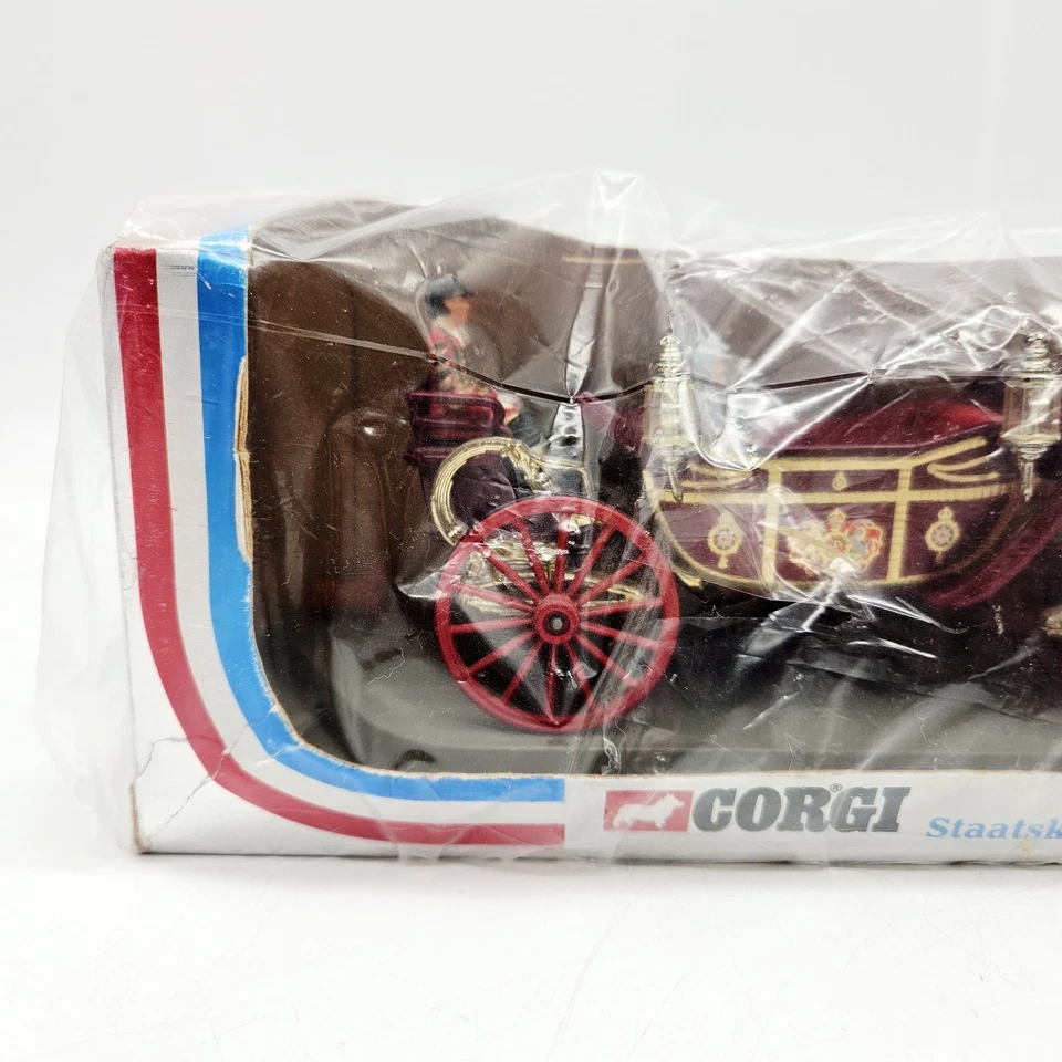 Corgi State Landau 1902 The Queen's Silver Jubilee 1977 Horse and Carriage - Image 2 of 4