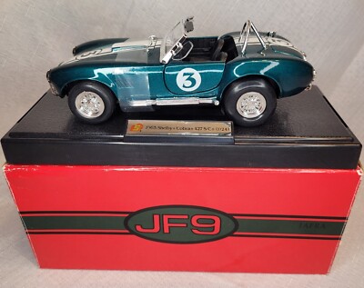 SHELBY COBRA ミニカー 1/24 Shelby Collectibles 1965 Shelby Cobra 427 S/C Green w/ White