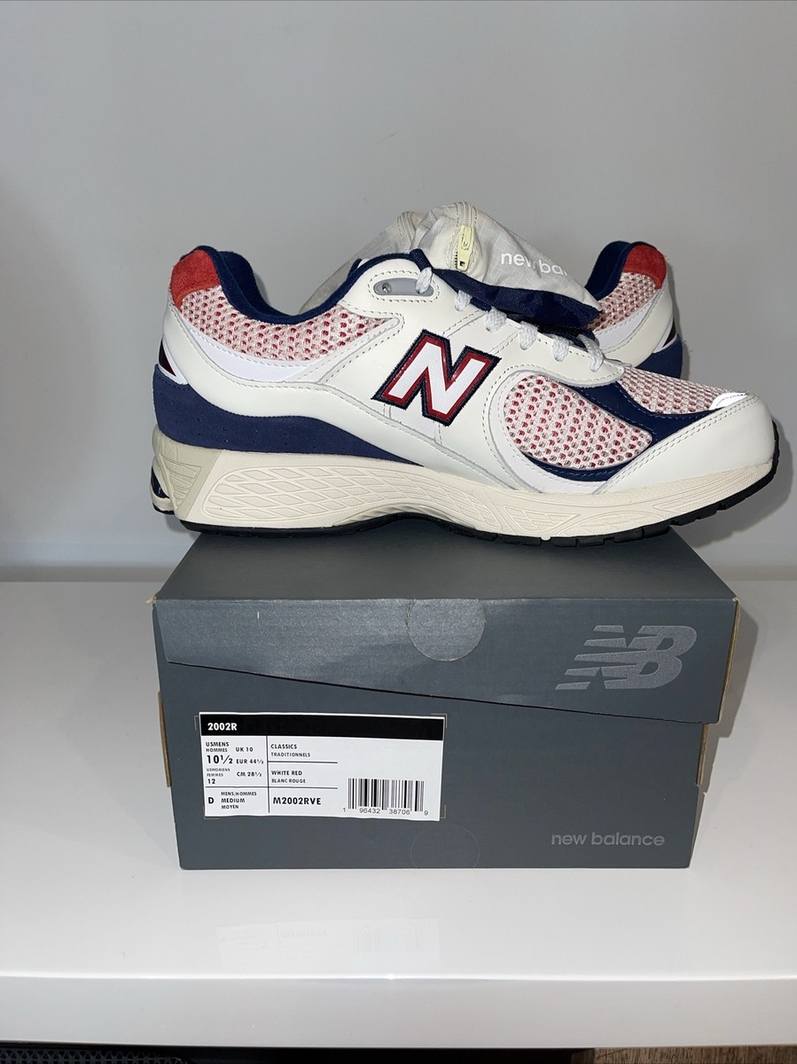 New Balance 2002R Team Red Navy Pouch M2002RVE Mens Running