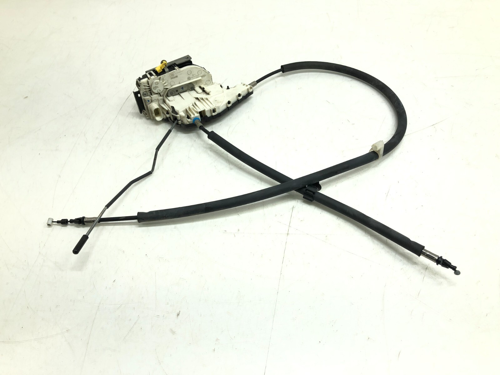 2014-2020 MASERATI GHIBLI LEFT DRIVER FRONT DOOR LOCK LATCH ACTUATOR OEM.
